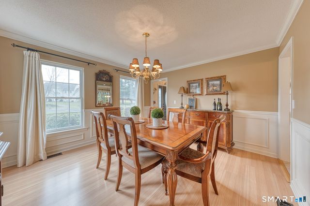 33 Saint Andrews, Glastonbury, CT 06033