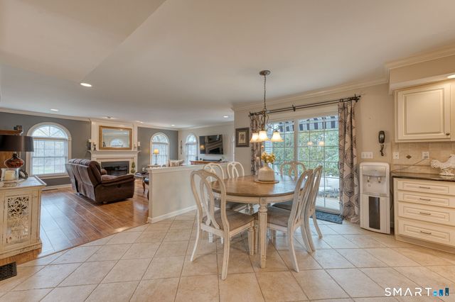 33 Saint Andrews, Glastonbury, CT 06033