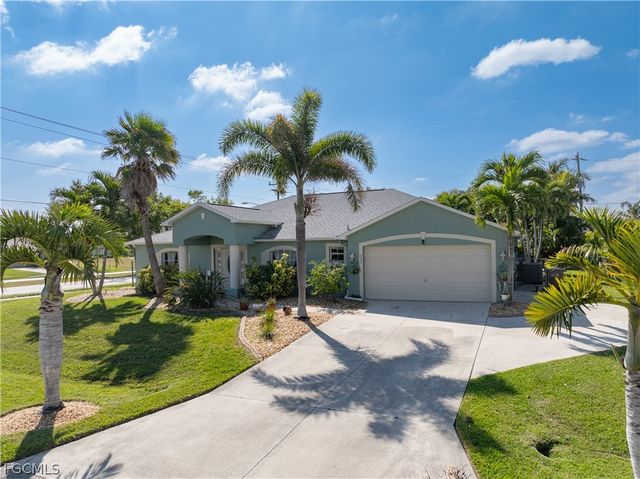 402 SW 46th TER, Cape Coral, FL 33914