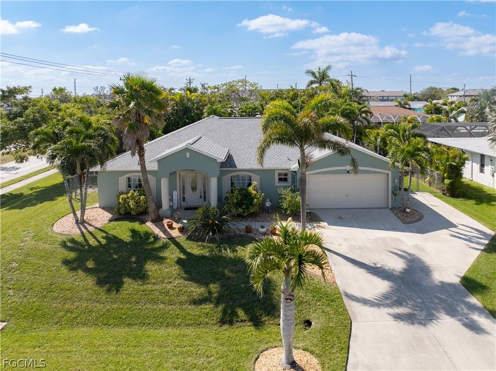 402 SW 46th TER, Cape Coral, FL 33914
