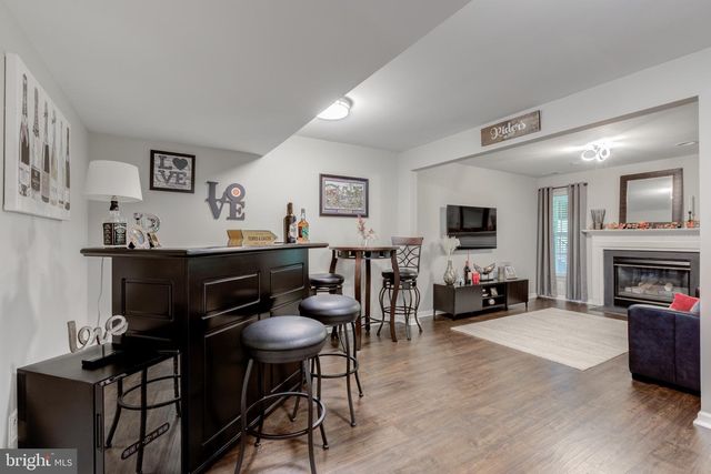 204 ANTHONY CT, North Wales, PA 19454