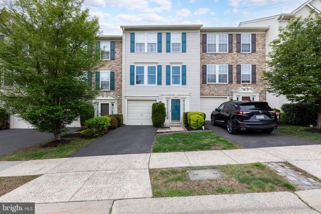 204 ANTHONY CT, North Wales, PA 19454
