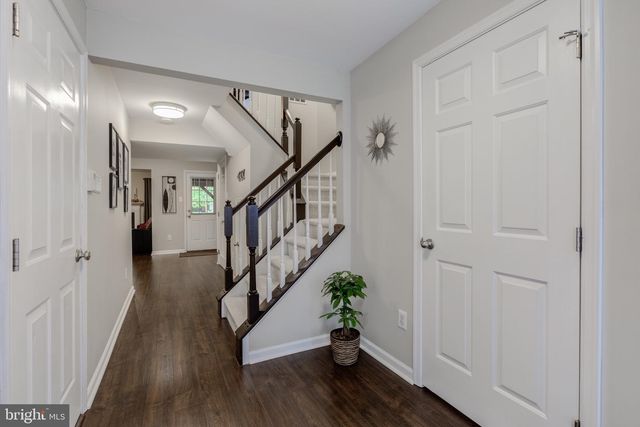 204 ANTHONY CT, North Wales, PA 19454