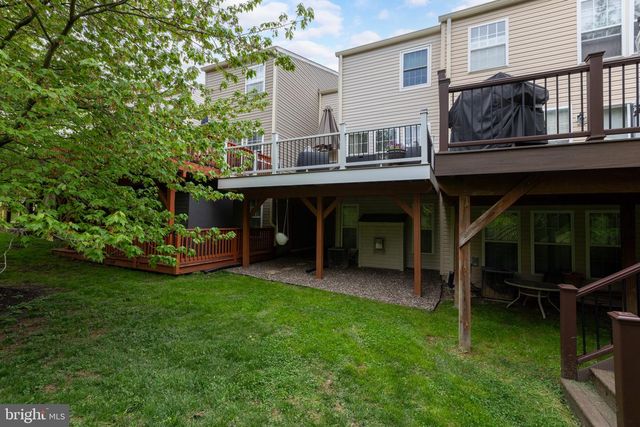 204 ANTHONY CT, North Wales, PA 19454