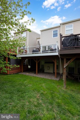 204 ANTHONY CT, North Wales, PA 19454