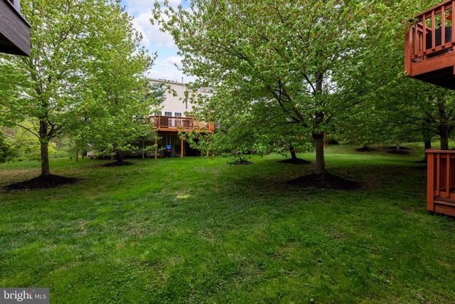 204 ANTHONY CT, North Wales, PA 19454