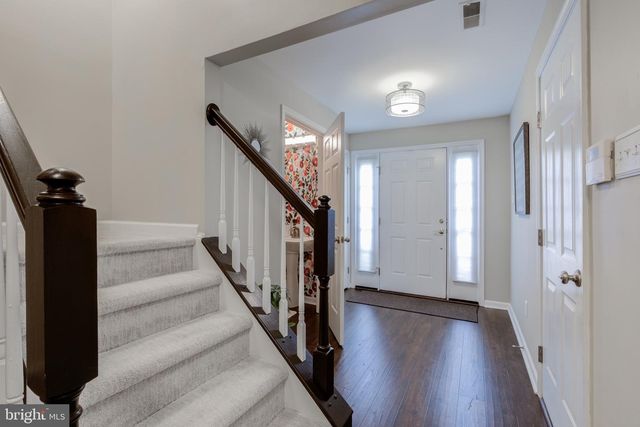 204 ANTHONY CT, North Wales, PA 19454