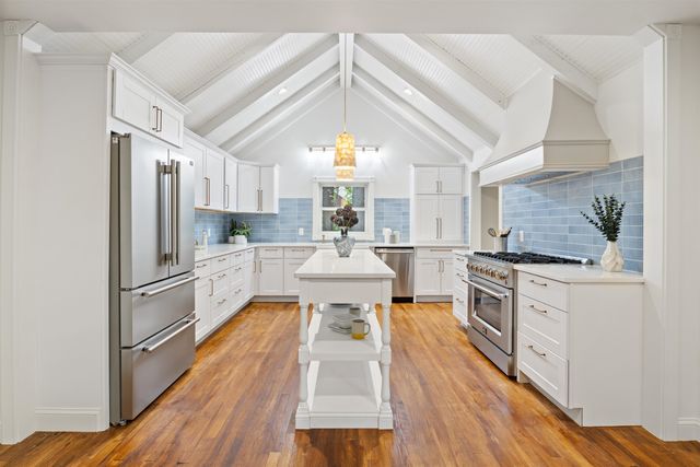 38 Mill Road, North Hampton, NH 03862