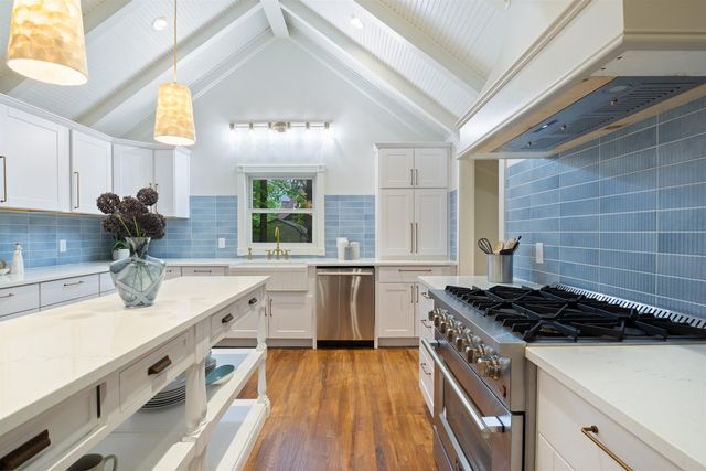38 Mill Road, North Hampton, NH 03862