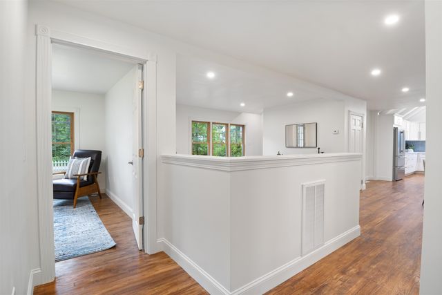 38 Mill Road, North Hampton, NH 03862