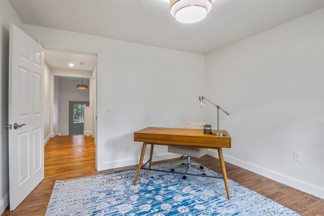 38 Mill Road, North Hampton, NH 03862
