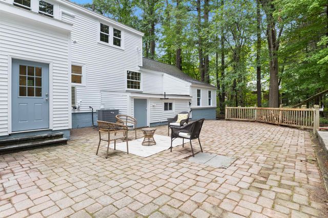 38 Mill Road, North Hampton, NH 03862