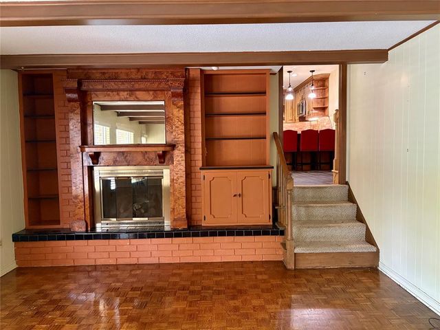 133 S Brentwood Drive, Oklahoma City, OK 73139
