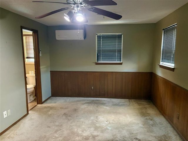 133 S Brentwood Drive, Oklahoma City, OK 73139