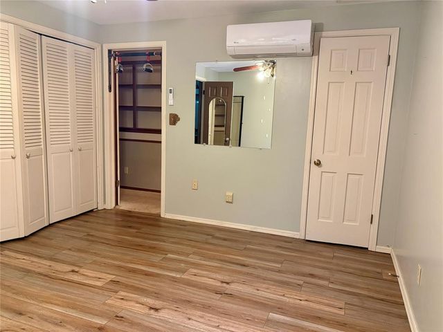 133 S Brentwood Drive, Oklahoma City, OK 73139