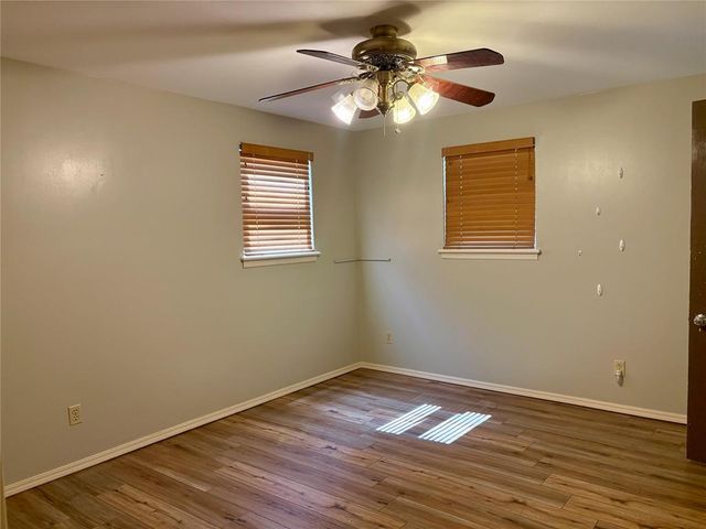 133 S Brentwood Drive, Oklahoma City, OK 73139