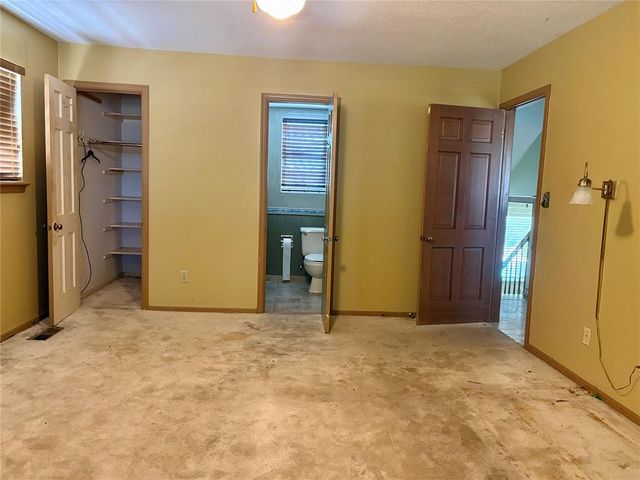 133 S Brentwood Drive, Oklahoma City, OK 73139