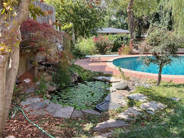 133 S Brentwood Drive, Oklahoma City, OK 73139