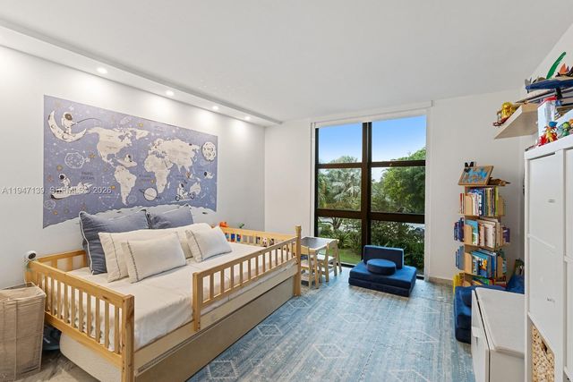 1121 Crandon Blvd E201, Key Biscayne, FL 33149