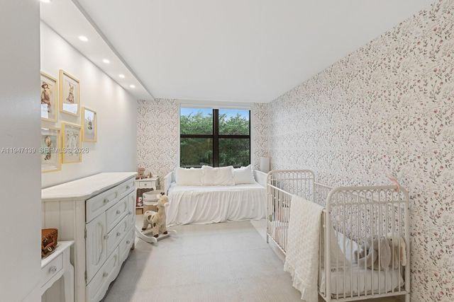 1121 Crandon Blvd E201, Key Biscayne, FL 33149