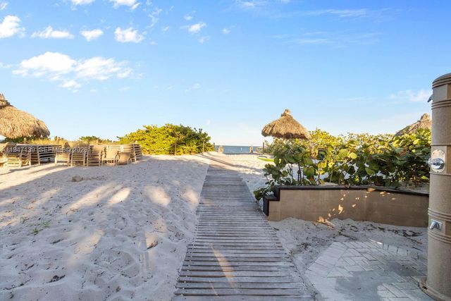 1121 Crandon Blvd E201, Key Biscayne, FL 33149