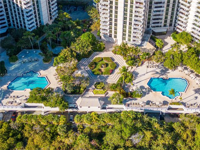 1121 Crandon Blvd E201, Key Biscayne, FL 33149