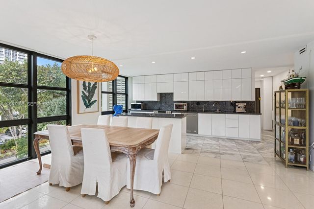 1121 Crandon Blvd E201, Key Biscayne, FL 33149