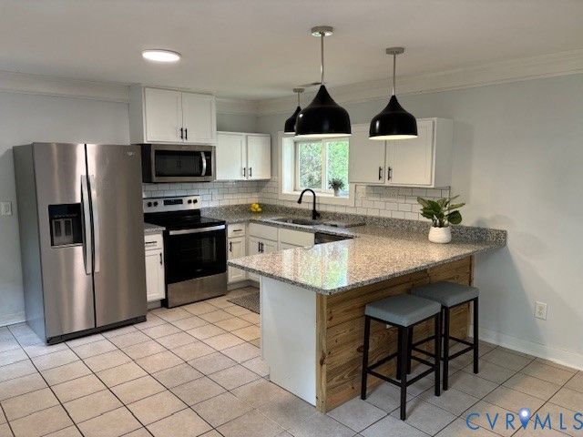 221 Henry Clay Rd, Ashland, VA 23005