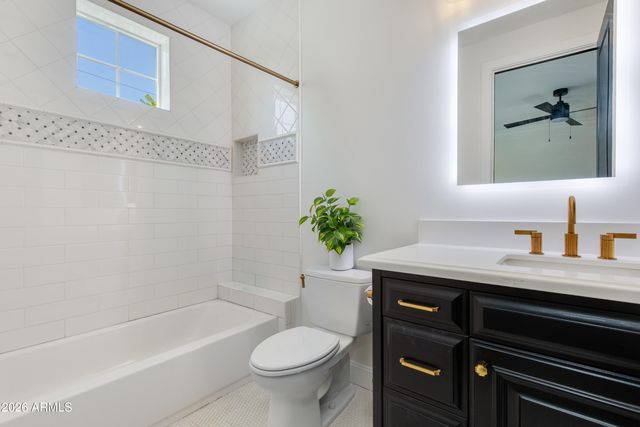 4019 E DEVONSHIRE Avenue, Phoenix, AZ 85018
