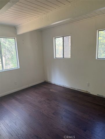 29526 Hook Creek, Cedar Glen, CA 92321