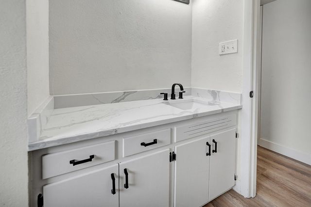 2724 Cambridge St, Odessa, TX 79761