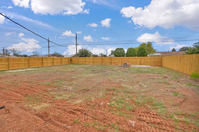 2724 Cambridge St, Odessa, TX 79761