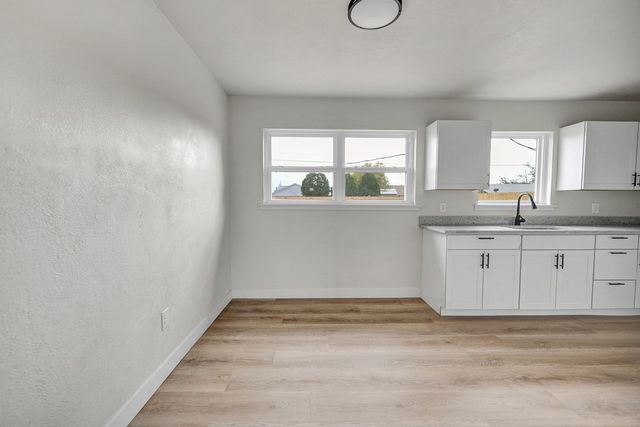 2724 Cambridge St, Odessa, TX 79761