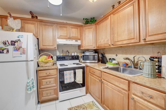 450 Brittany Drive, Delray Beach, FL 33446