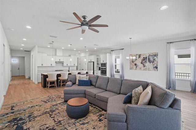 2167 LIMESTONE TRAIL, Kissimmee, FL 34747