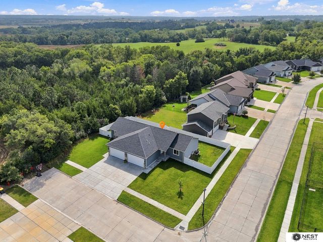4071 W Gary Gateley Street, Lincoln, NE 68524