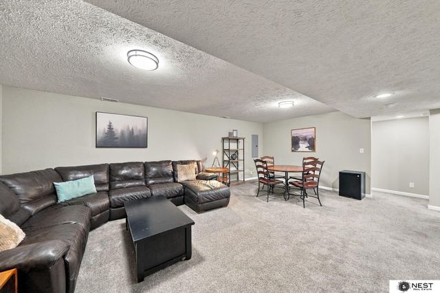 4071 W Gary Gateley Street, Lincoln, NE 68524