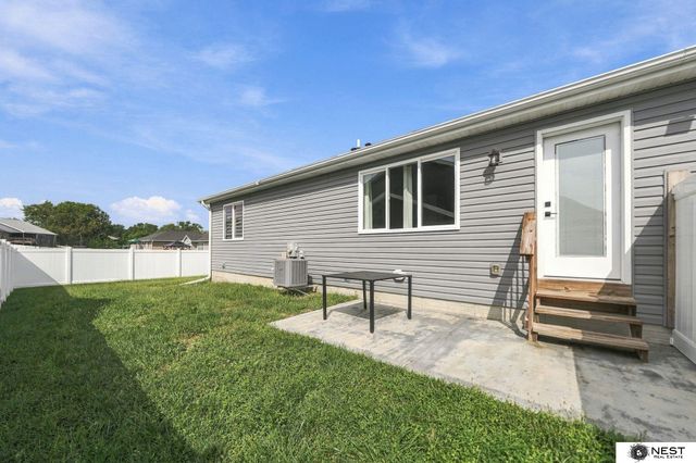 4071 W Gary Gateley Street, Lincoln, NE 68524