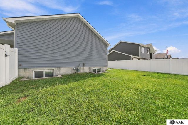 4071 W Gary Gateley Street, Lincoln, NE 68524
