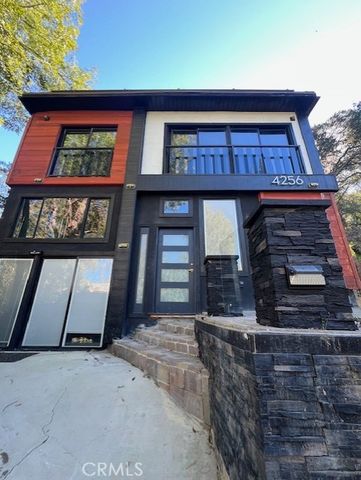 4256 Rosario Road, Woodland Hills, CA 91364