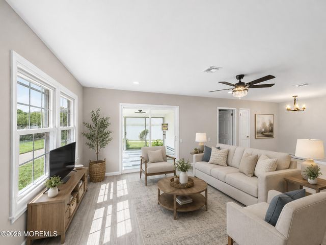 140A Plymouth Lane, Monroe, NJ 08831