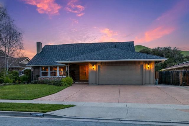 22700 Picador Drive, Salinas, CA 93908