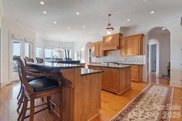 2477 Peninsula Shores Court, Denver, NC 28037