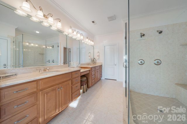 2477 Peninsula Shores Court, Denver, NC 28037