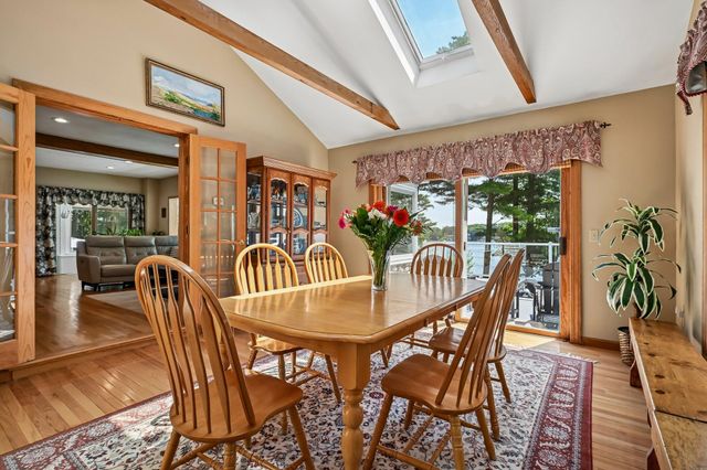 76 Holts Point Road, Sandown, NH 03873