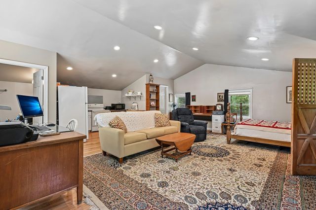 76 Holts Point Road, Sandown, NH 03873