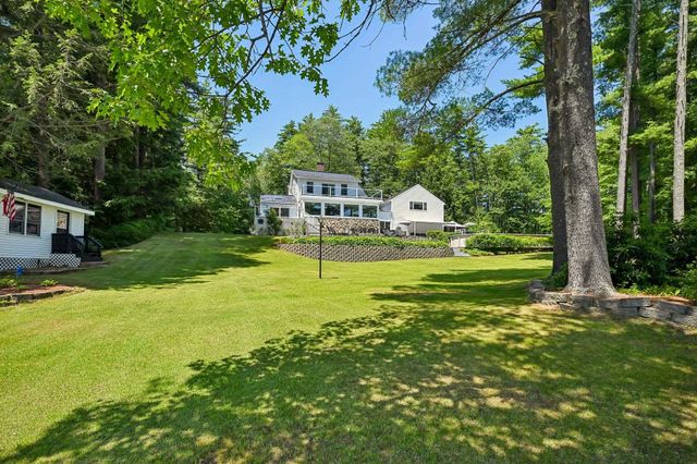 76 Holts Point Road, Sandown, NH 03873