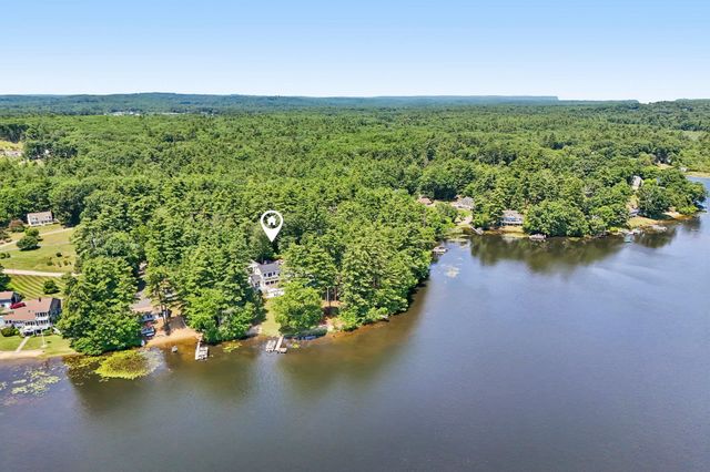 76 Holts Point Road, Sandown, NH 03873