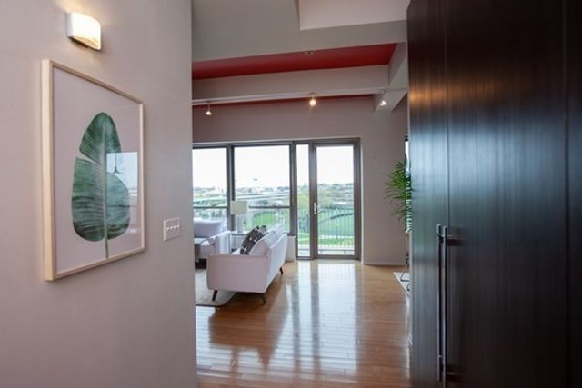 156 Porter Street 424, Boston, MA 02128