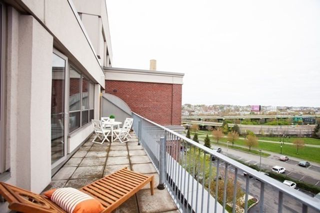 156 Porter Street 424, Boston, MA 02128
